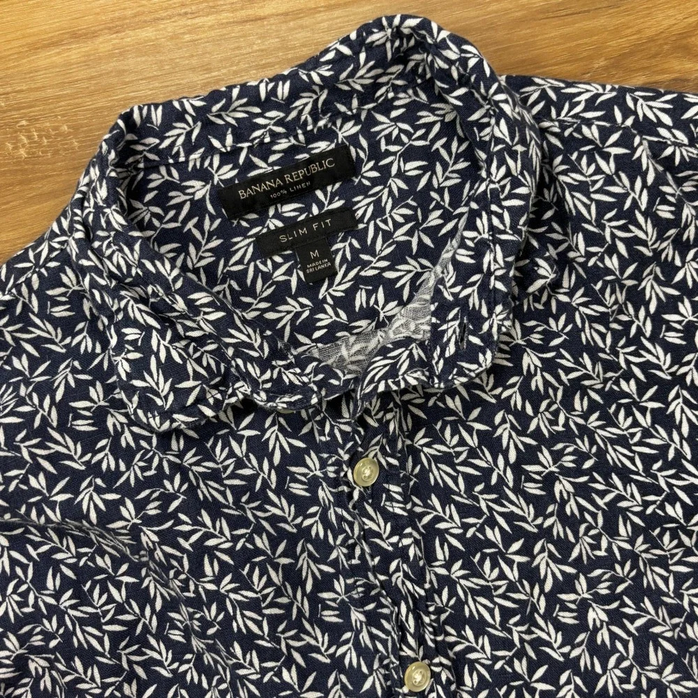 Banana Republic Linen Shirt Medium Leaf Print 100% Linen Slim Fit Navy White